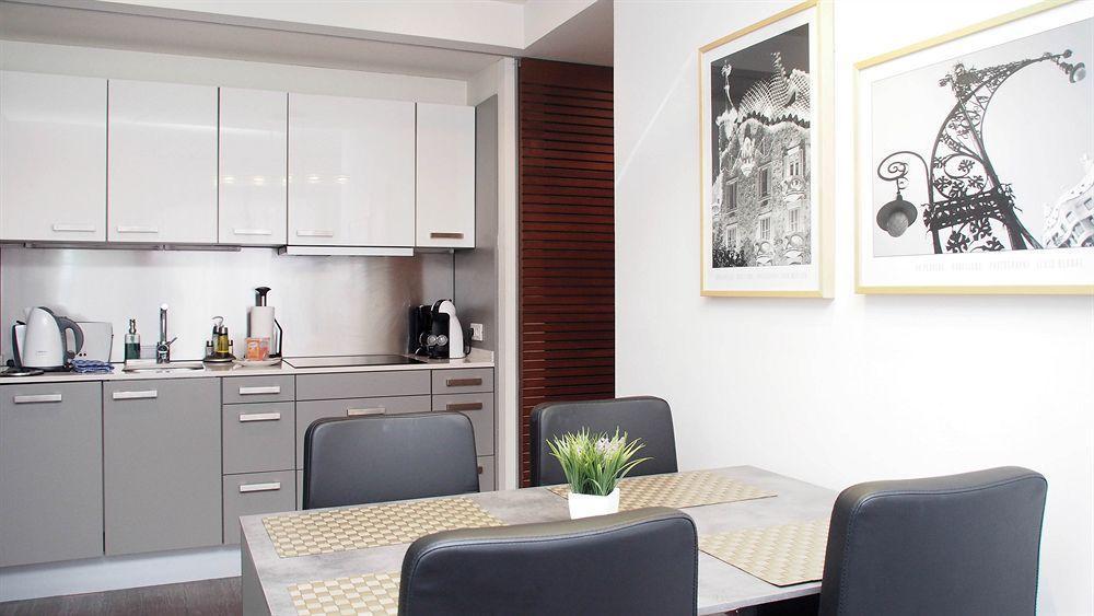 Aspasios Catedral Apartments Барселона Екстериор снимка