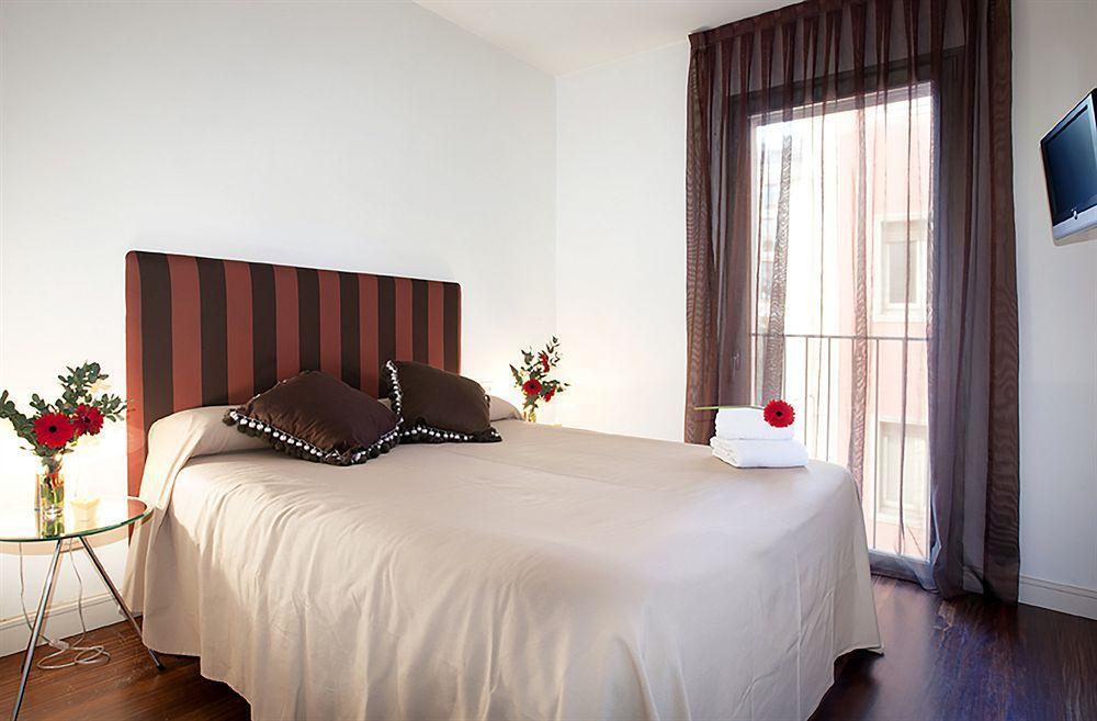 Aspasios Catedral Apartments Барселона Екстериор снимка