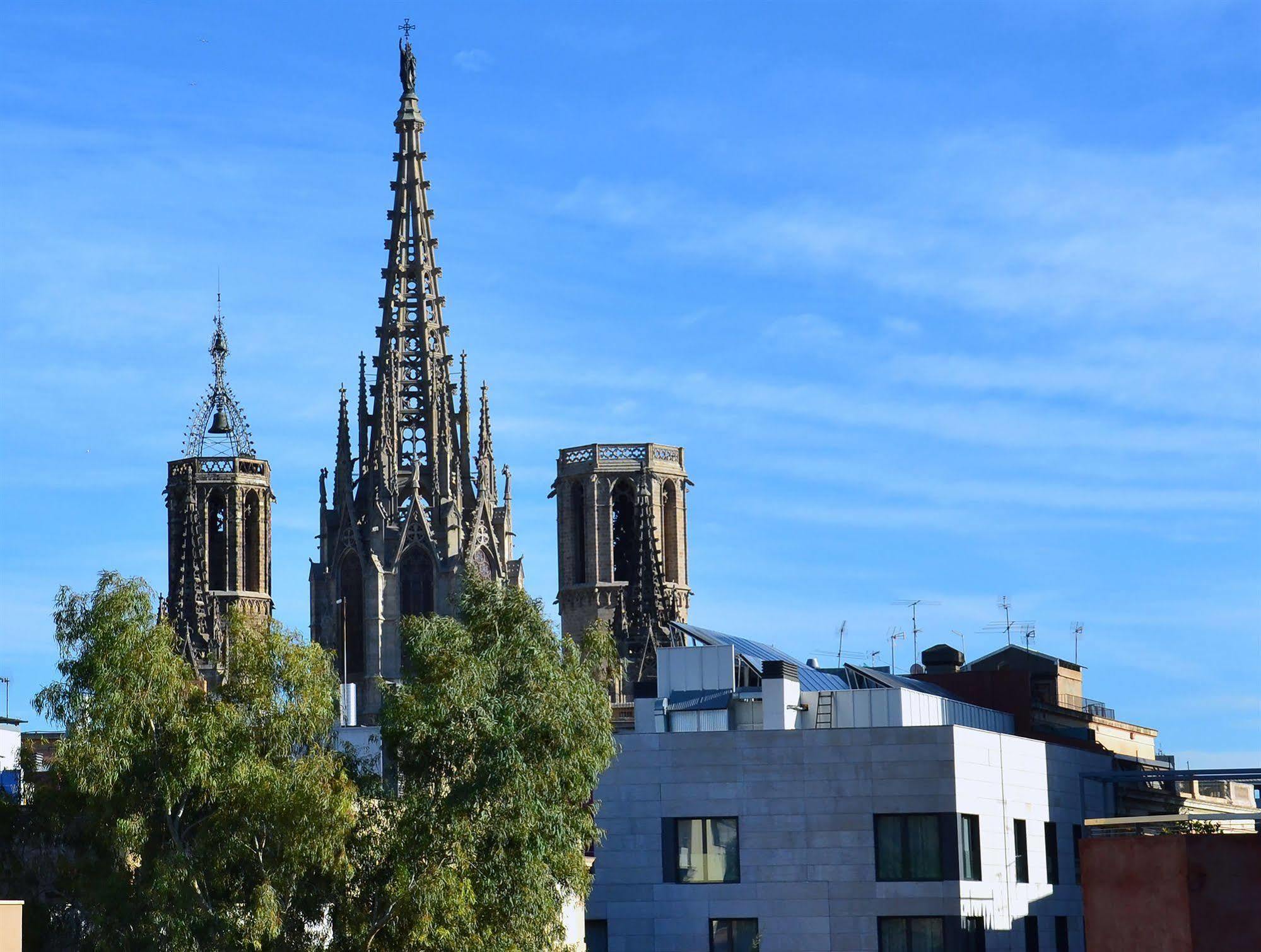 Aspasios Catedral Apartments Барселона Екстериор снимка