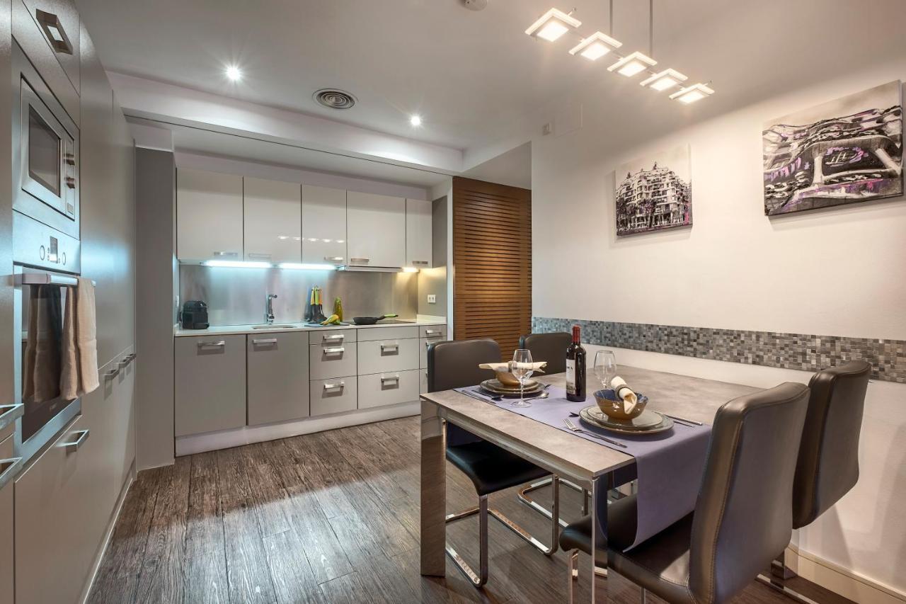 Aspasios Catedral Apartments Барселона Екстериор снимка