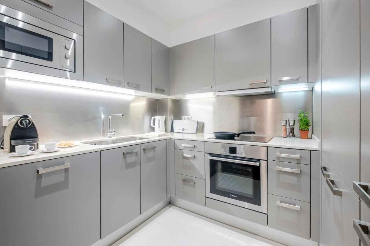 Aspasios Catedral Apartments Барселона Екстериор снимка